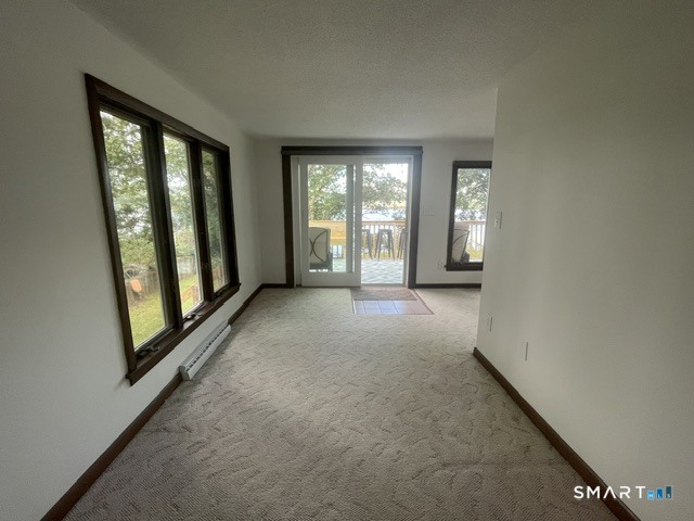 10 Bluff Rd W Ledyard CT 06335