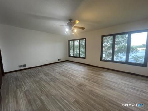 10 Bluff Rd W Ledyard CT 06335