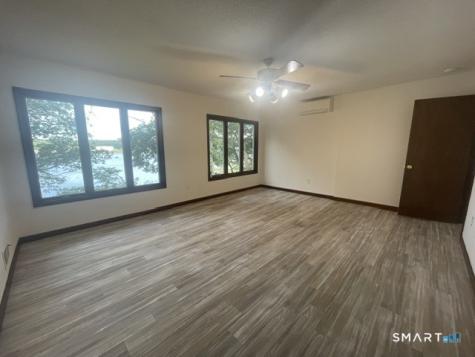 10 Bluff Rd W Ledyard CT 06335