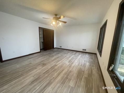 10 Bluff Rd W Ledyard CT 06335