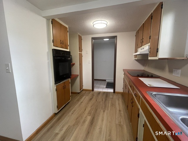 10 Bluff Rd W Ledyard CT 06335