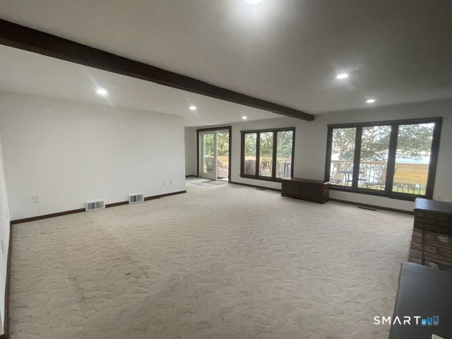 10 Bluff Rd W Ledyard CT 06335