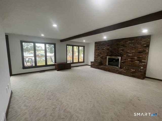 10 Bluff Rd W Ledyard CT 06335