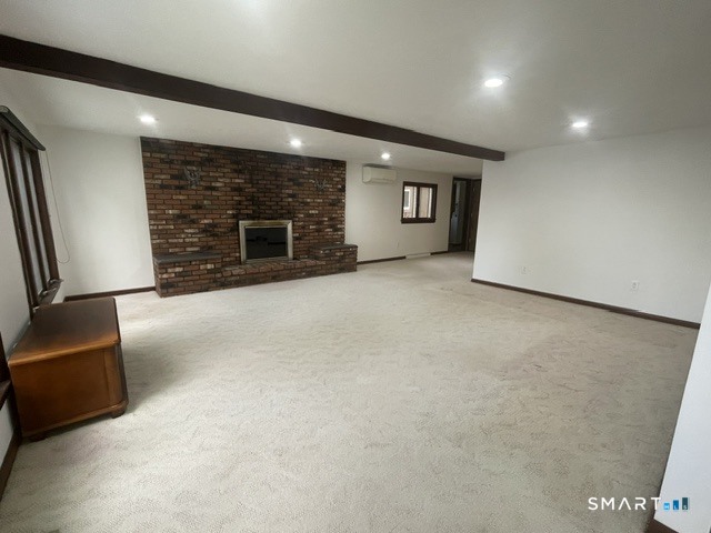 10 Bluff Rd W Ledyard CT 06335