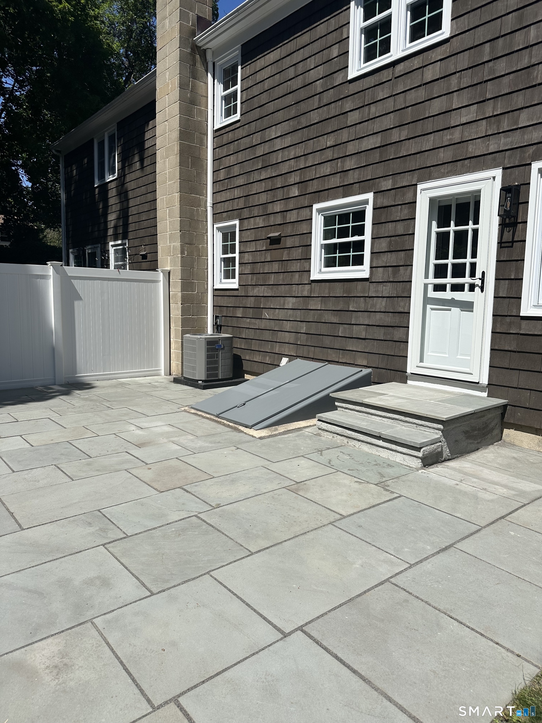 135 Millport Avenue New Canaan CT 06840