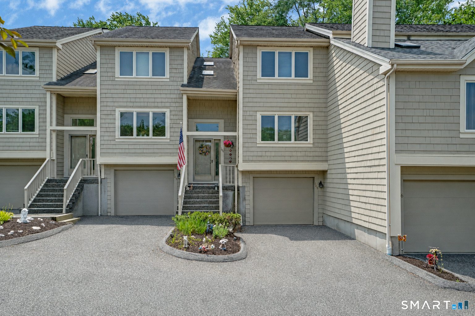 12 Boulevard Drive Danbury CT 06810
