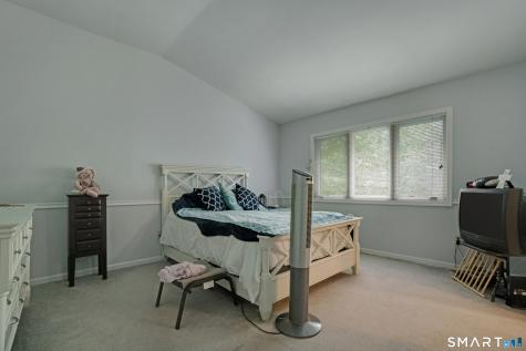 12 Boulevard Drive Danbury CT 06810