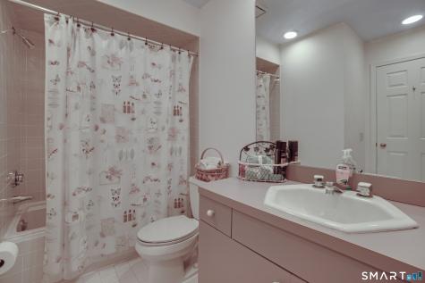 12 Boulevard Drive Danbury CT 06810