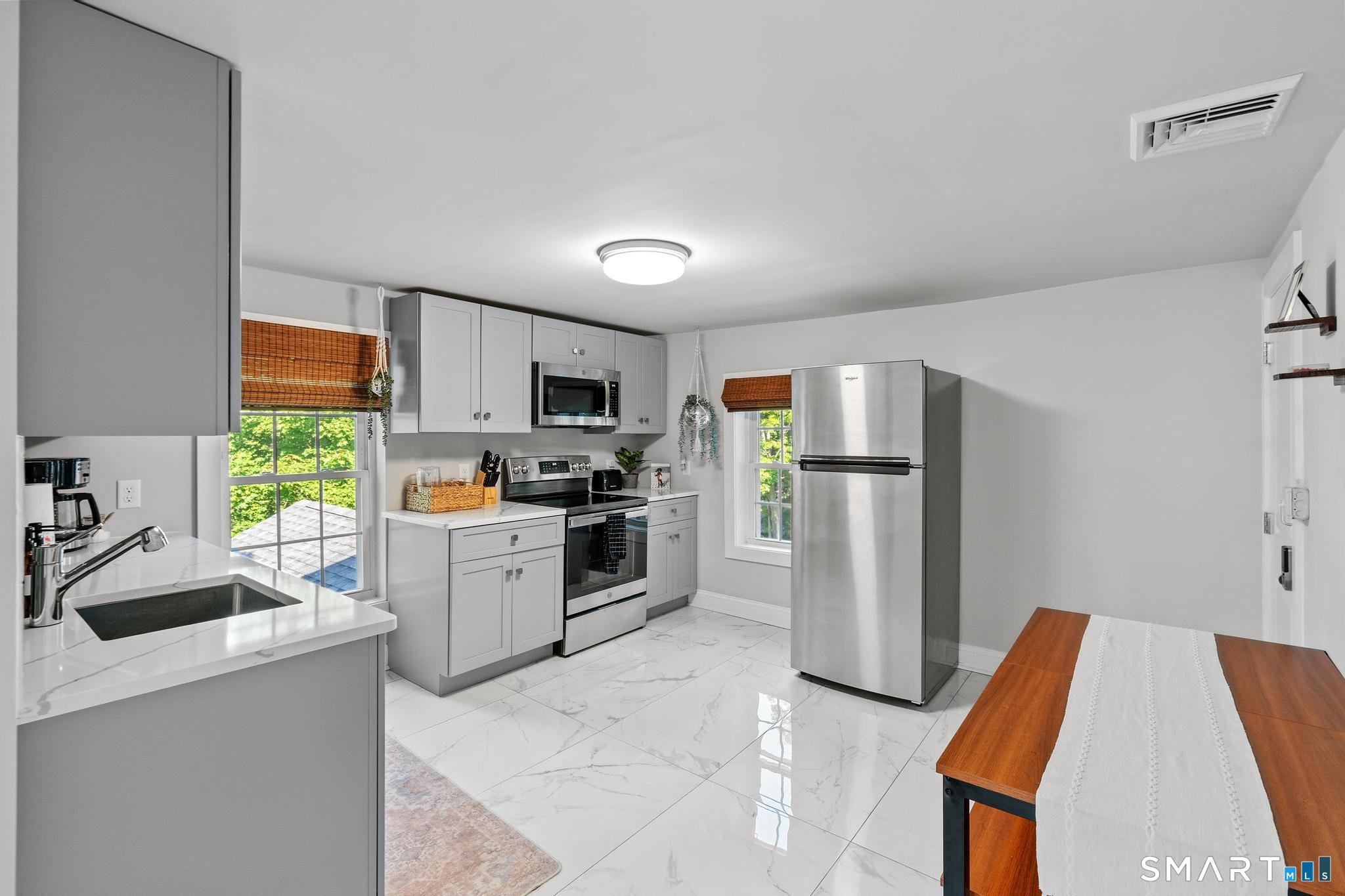 324 Washington Street Middletown CT 06457