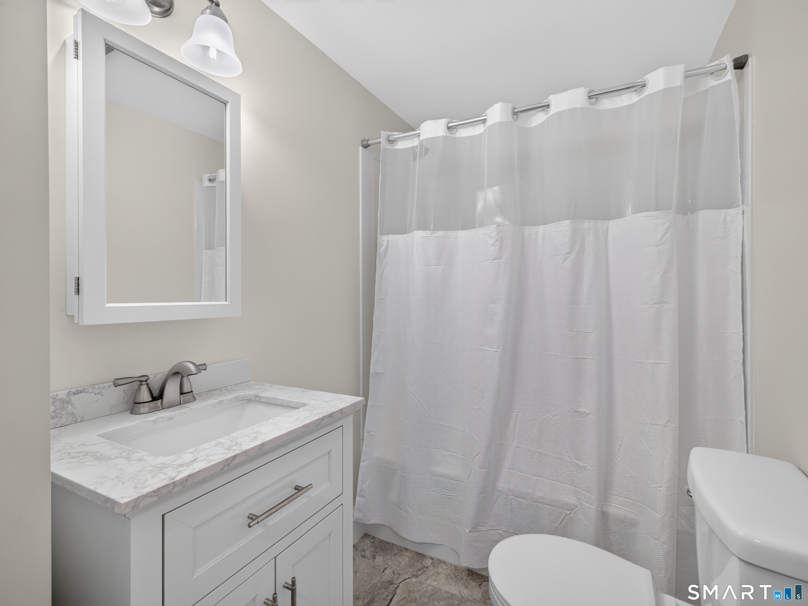 1039 North Road Groton CT 06340