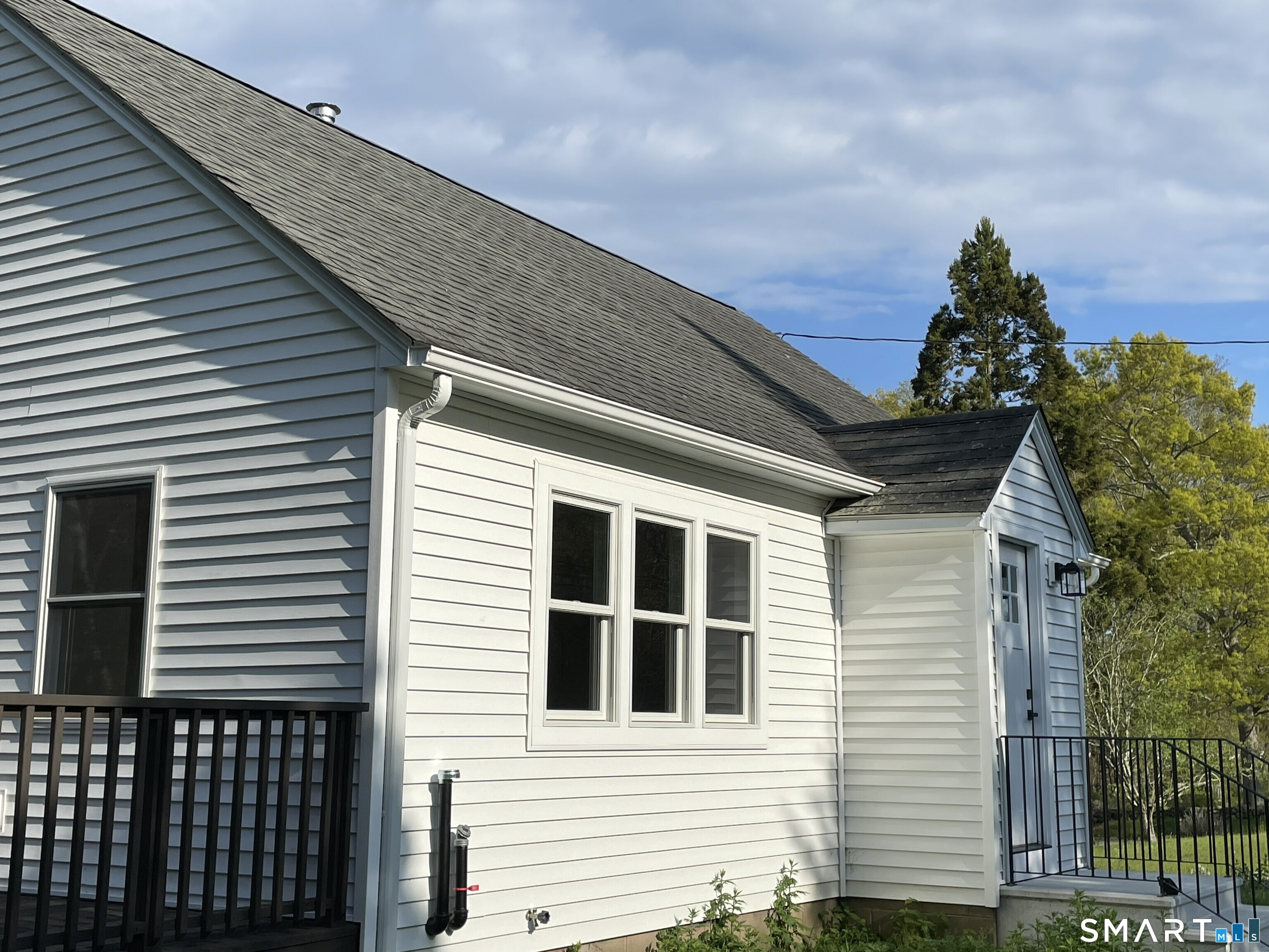 1039 North Road Groton CT 06340