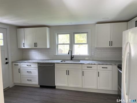 1039 North Road Groton CT 06340
