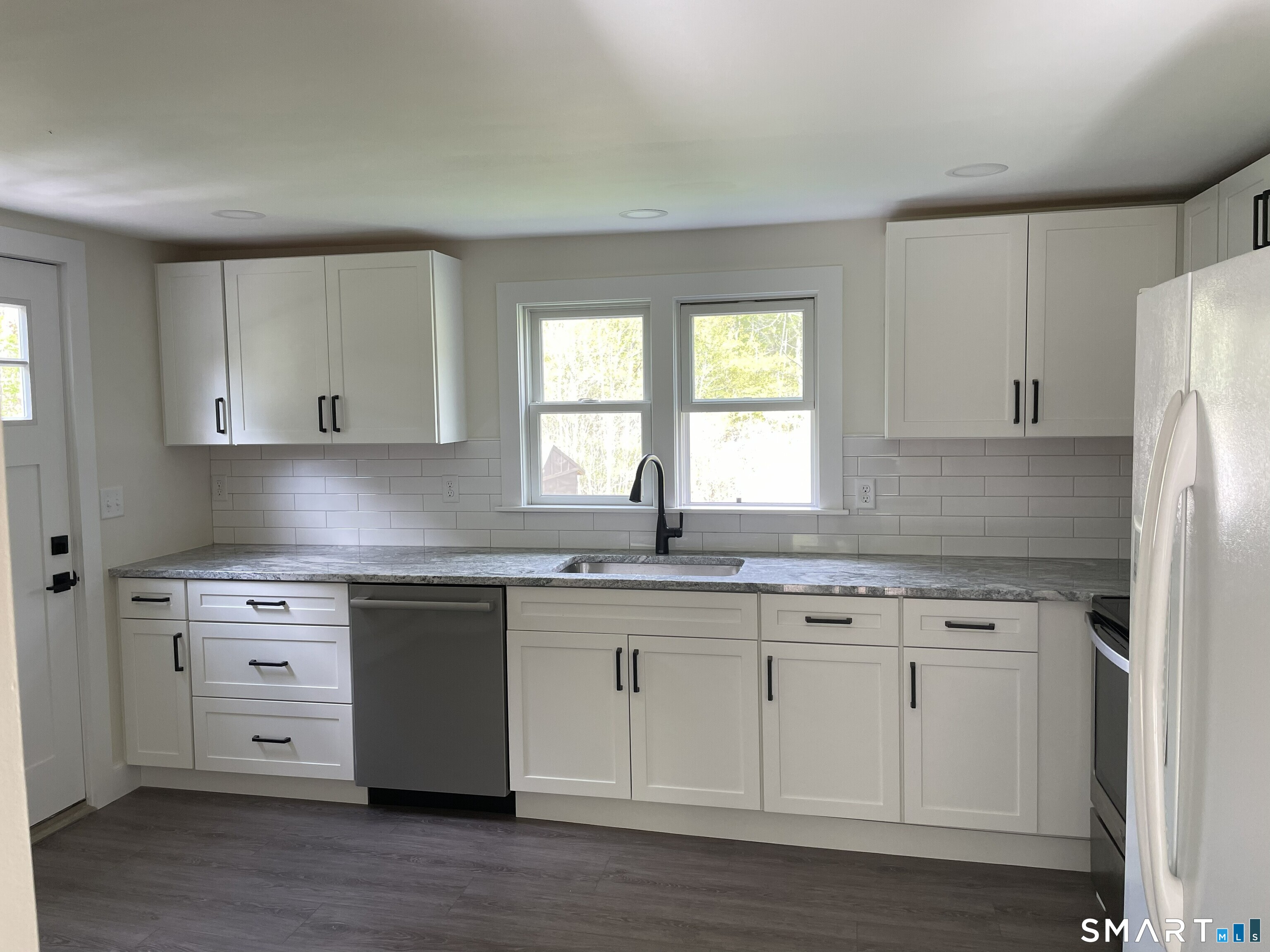 1039 North Road Groton CT 06340