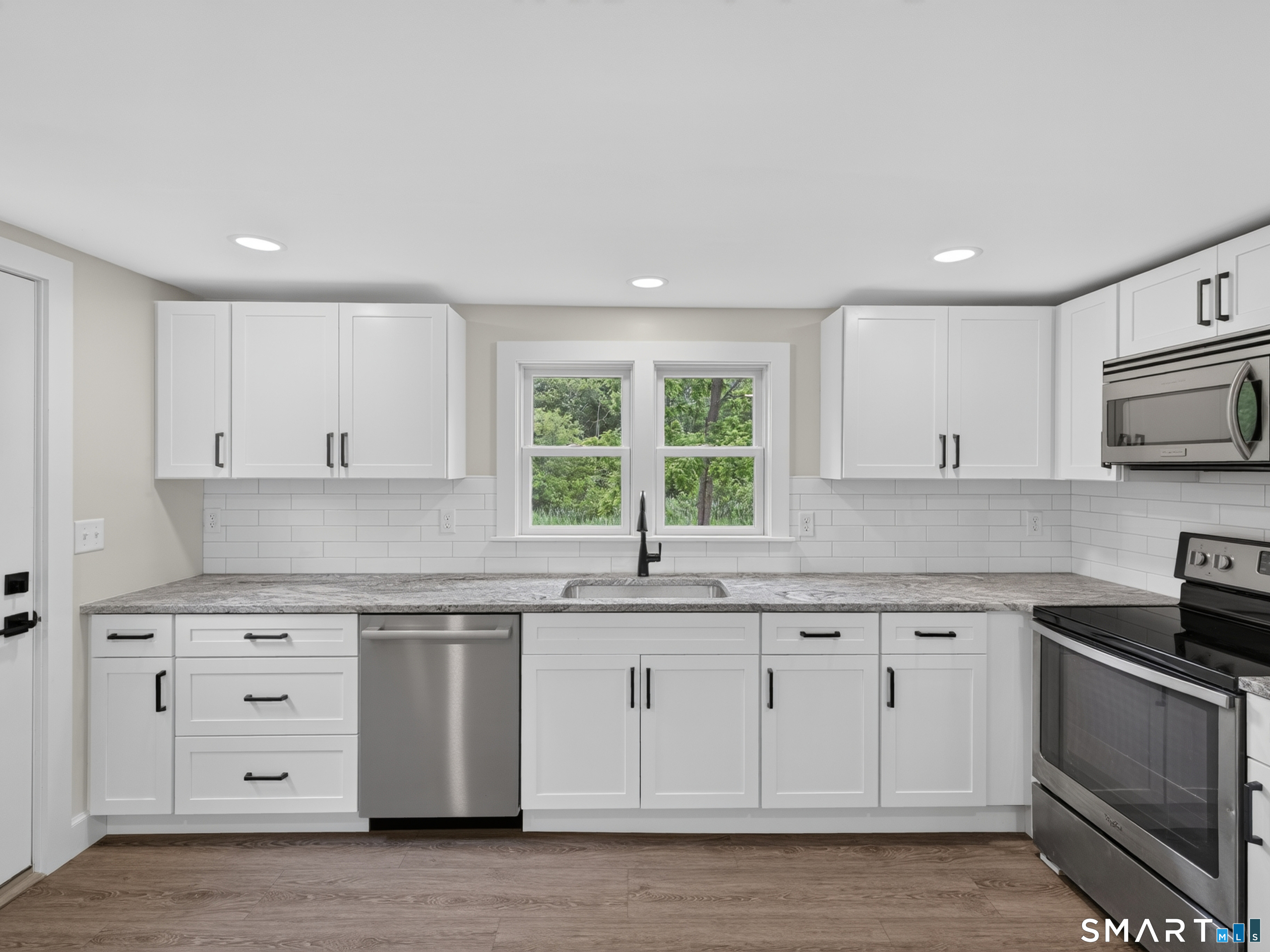 1039 North Road Groton CT 06340