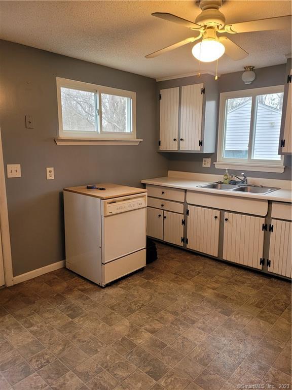 6 Concord Terrace Enfield CT 06082