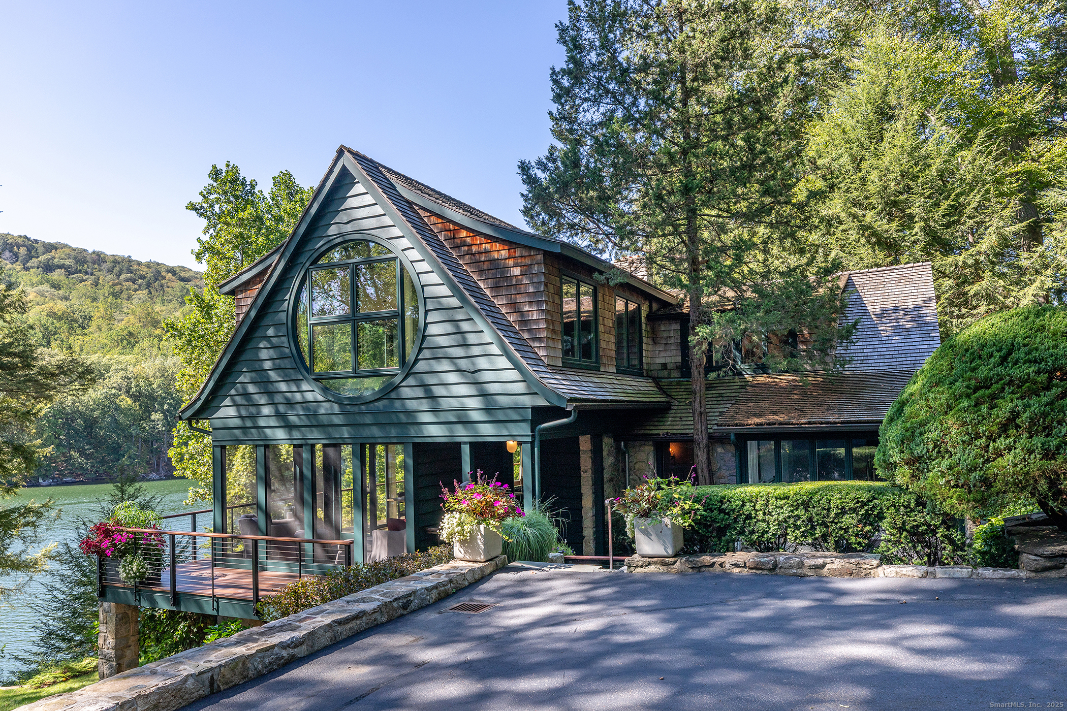 21 Echo Drive New Milford CT 06776