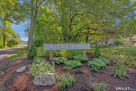 6 River Colony Guilford CT 06437