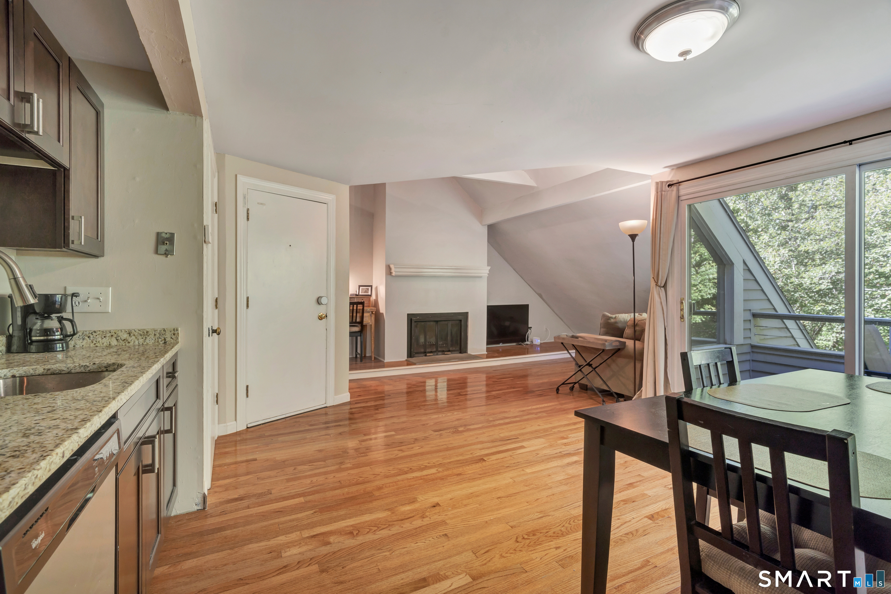 6 River Colony Guilford CT 06437