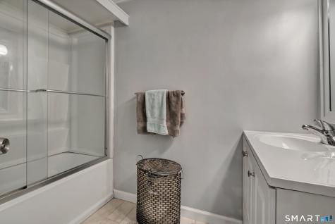 6 River Colony Guilford CT 06437
