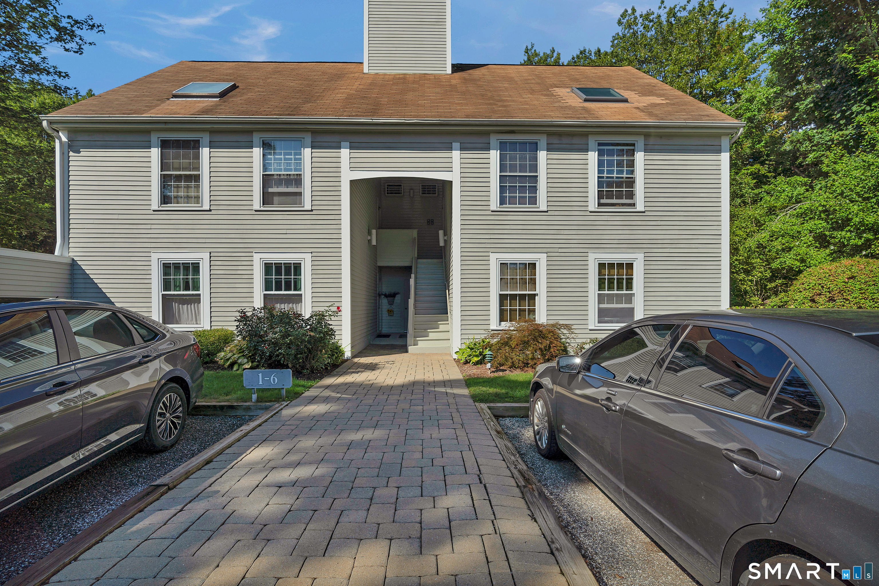 6 River Colony Guilford CT 06437