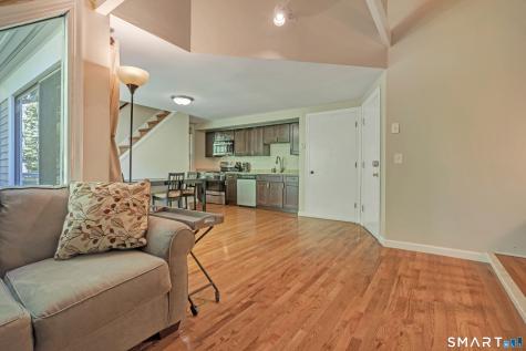 6 River Colony Guilford CT 06437