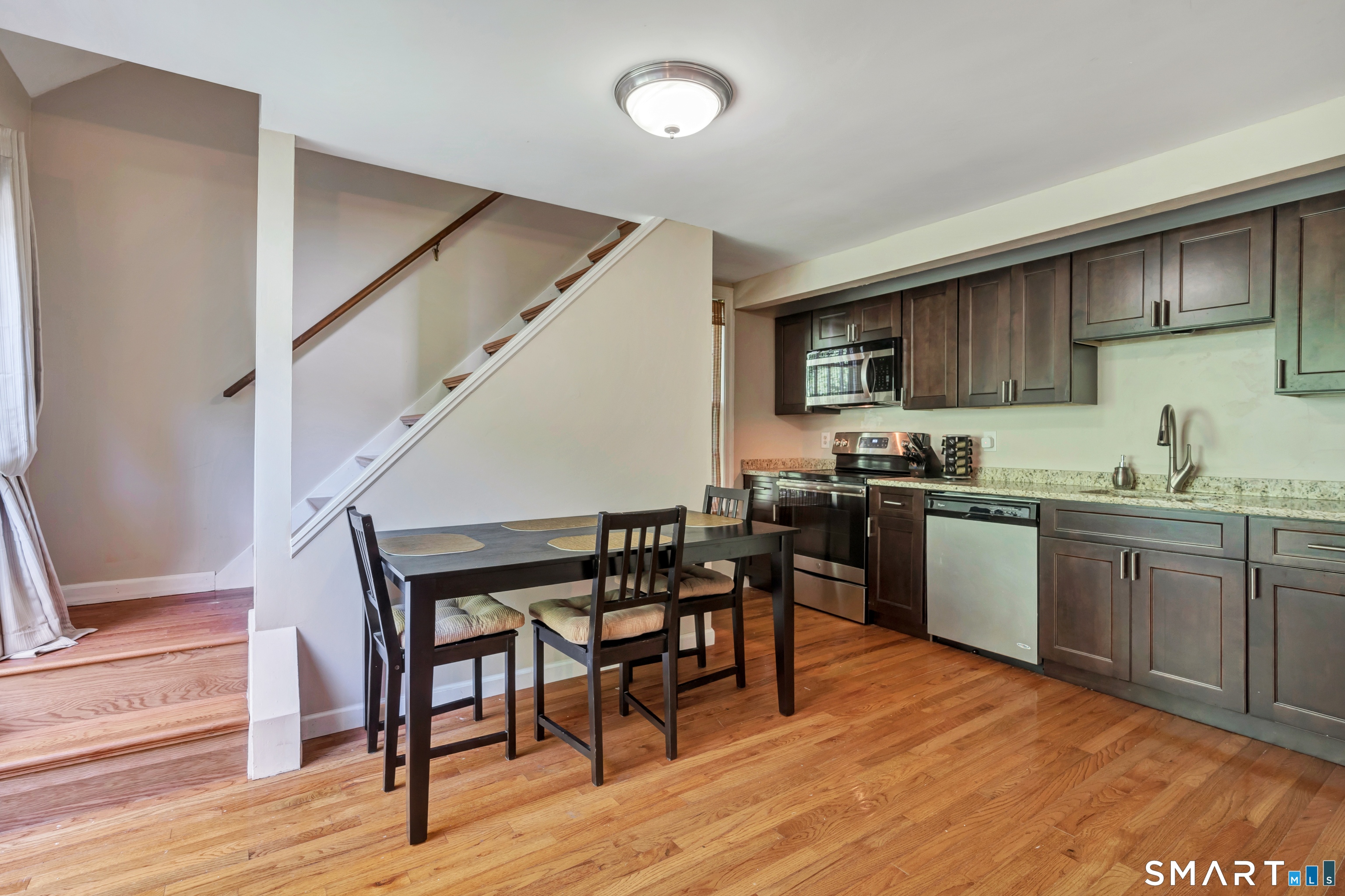6 River Colony Guilford CT 06437