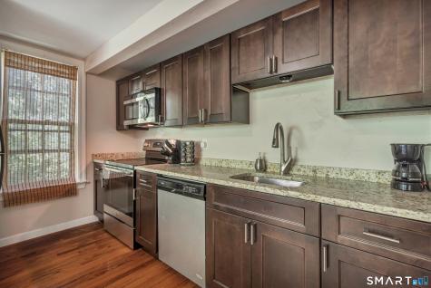 6 River Colony Guilford CT 06437