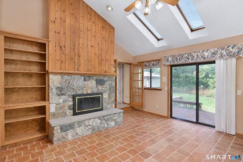 5 Fawn Crest Drive New Fairfield CT 06812