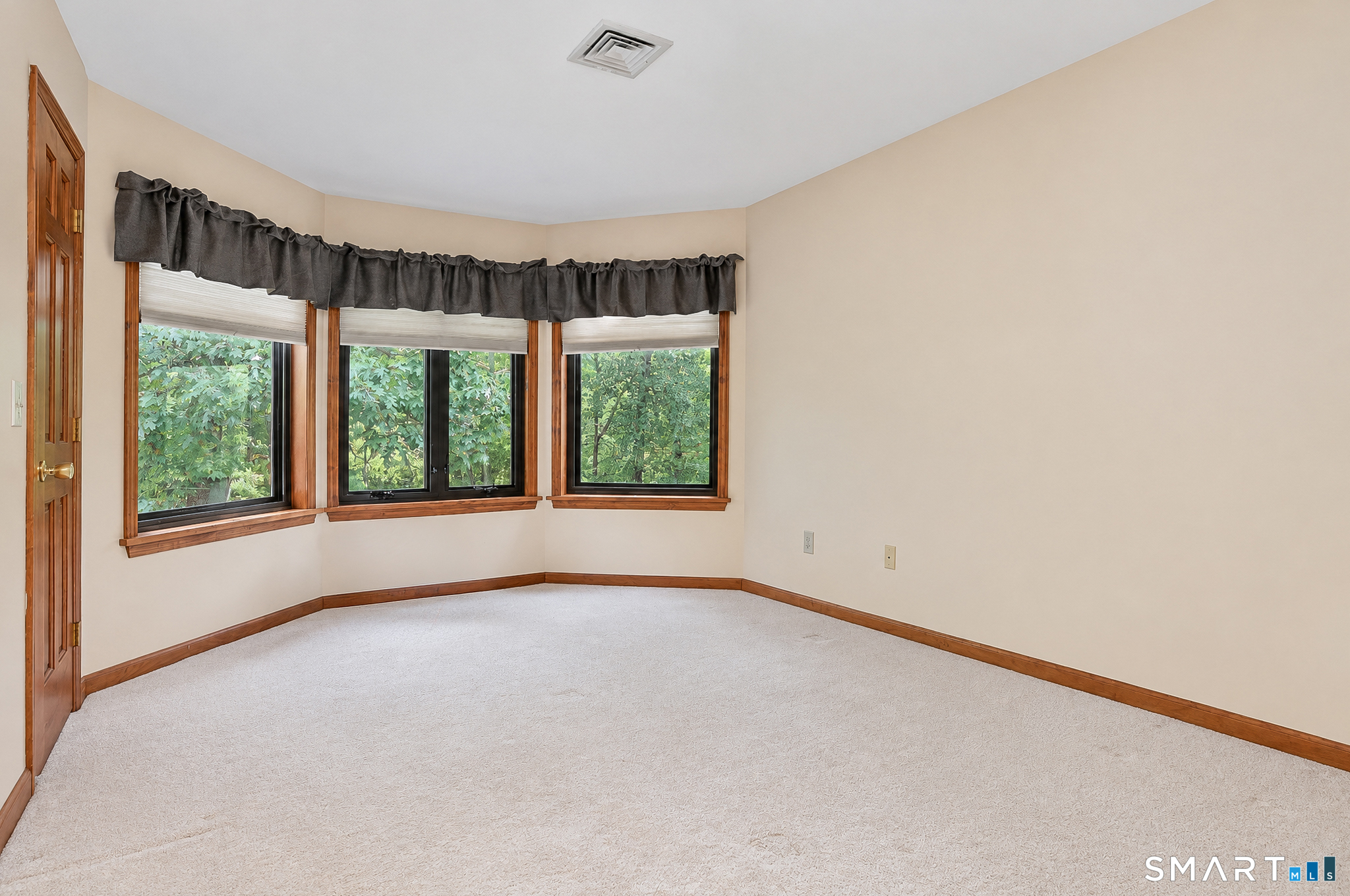 5 Fawn Crest Drive New Fairfield CT 06812