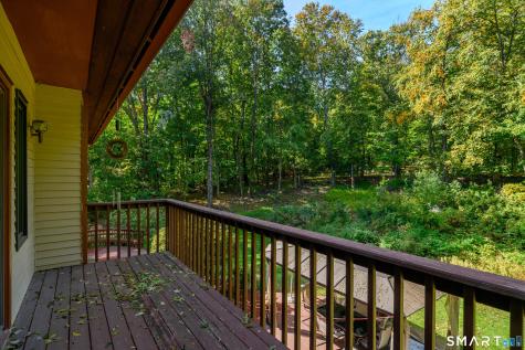 5 Fawn Crest Drive New Fairfield CT 06812