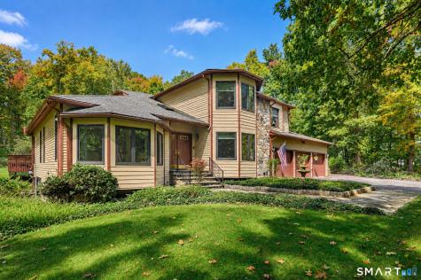 5 Fawn Crest Drive New Fairfield CT 06812