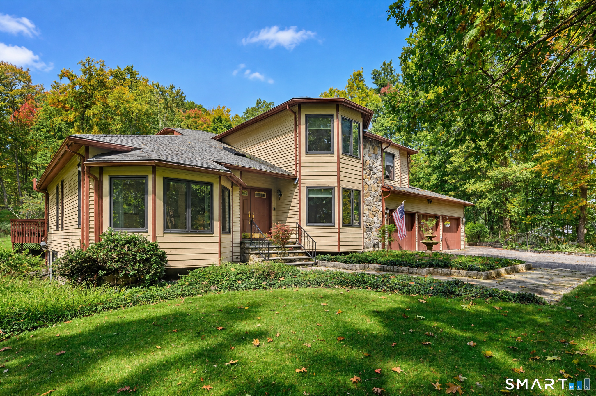 5 Fawn Crest Drive New Fairfield CT 06812