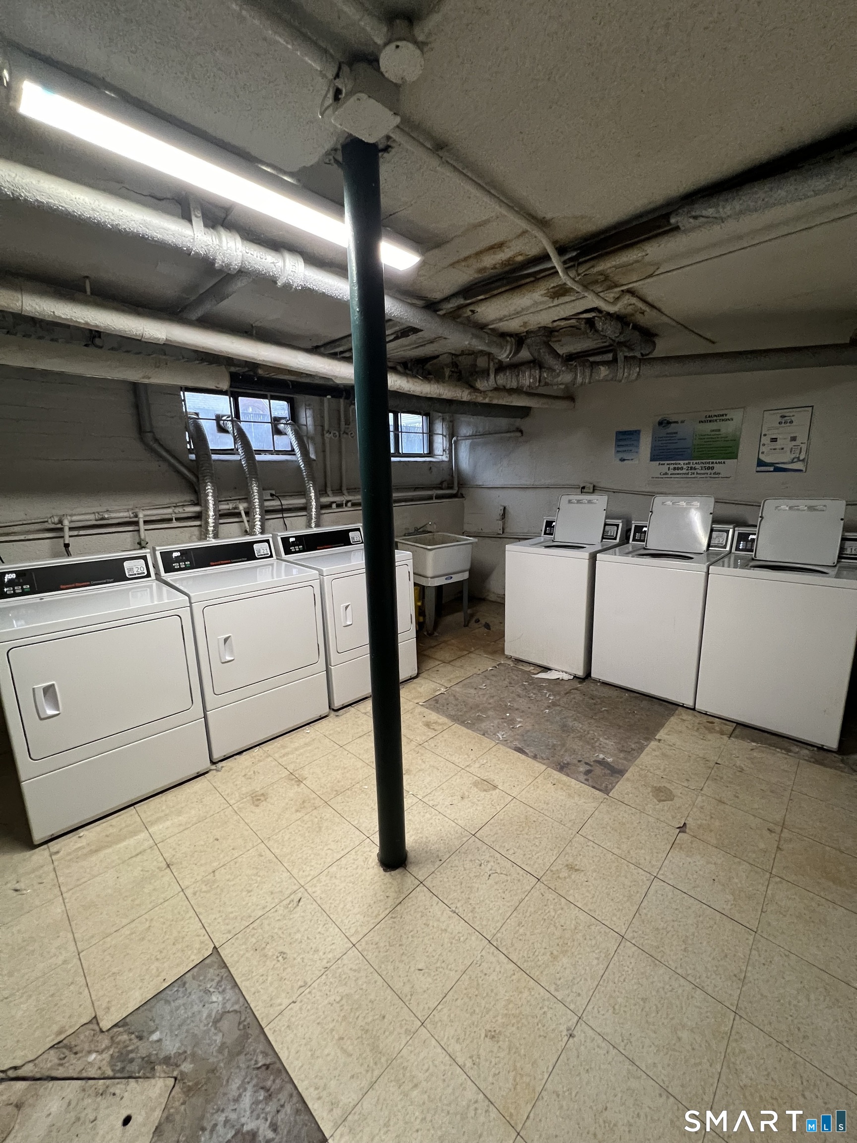 276 Collins Street Hartford CT 06105