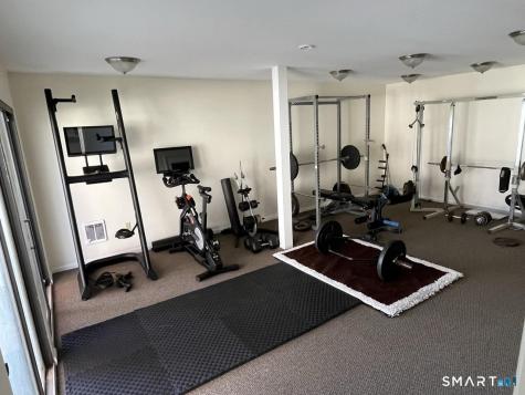 950 Cove Road Stamford CT 06902