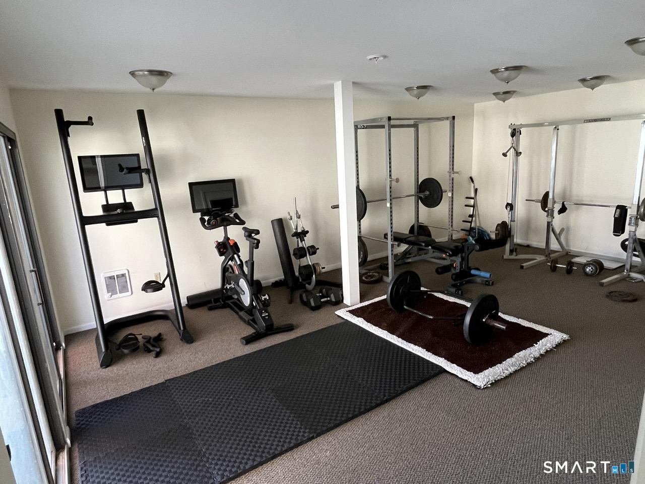 950 Cove Road Stamford CT 06902