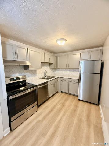 801 Pleasant Valley Condo Road South Windsor CT 06074