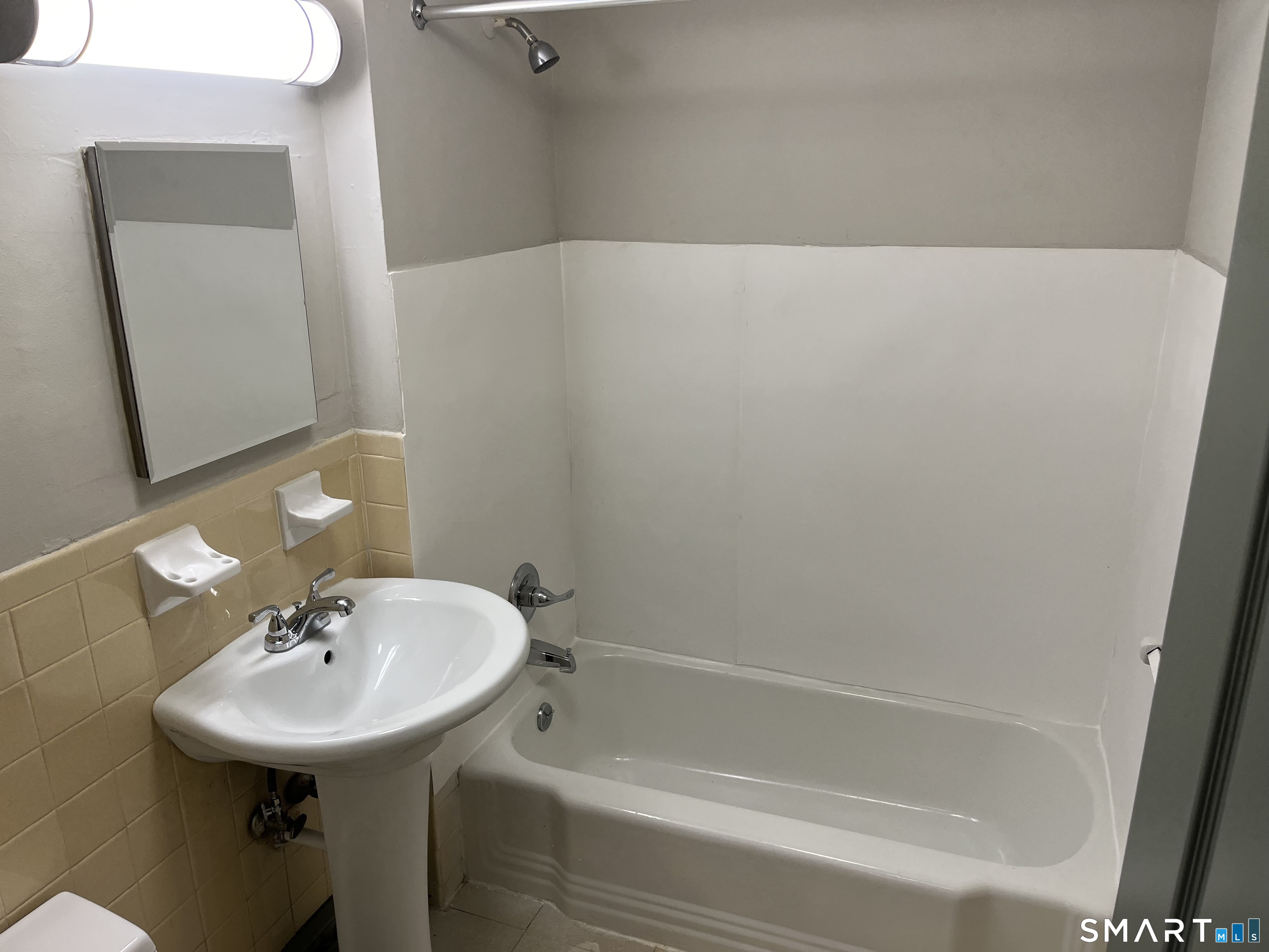 32 Cook Avenue Meriden CT 06451