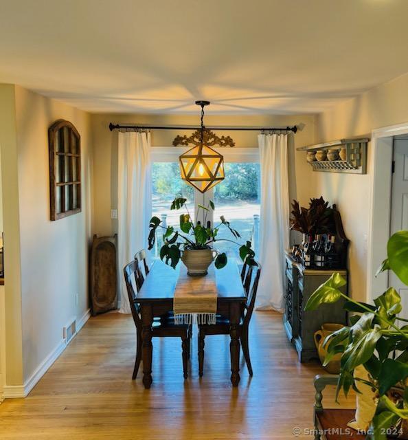 186 Schiller Road Fairfield CT 06825