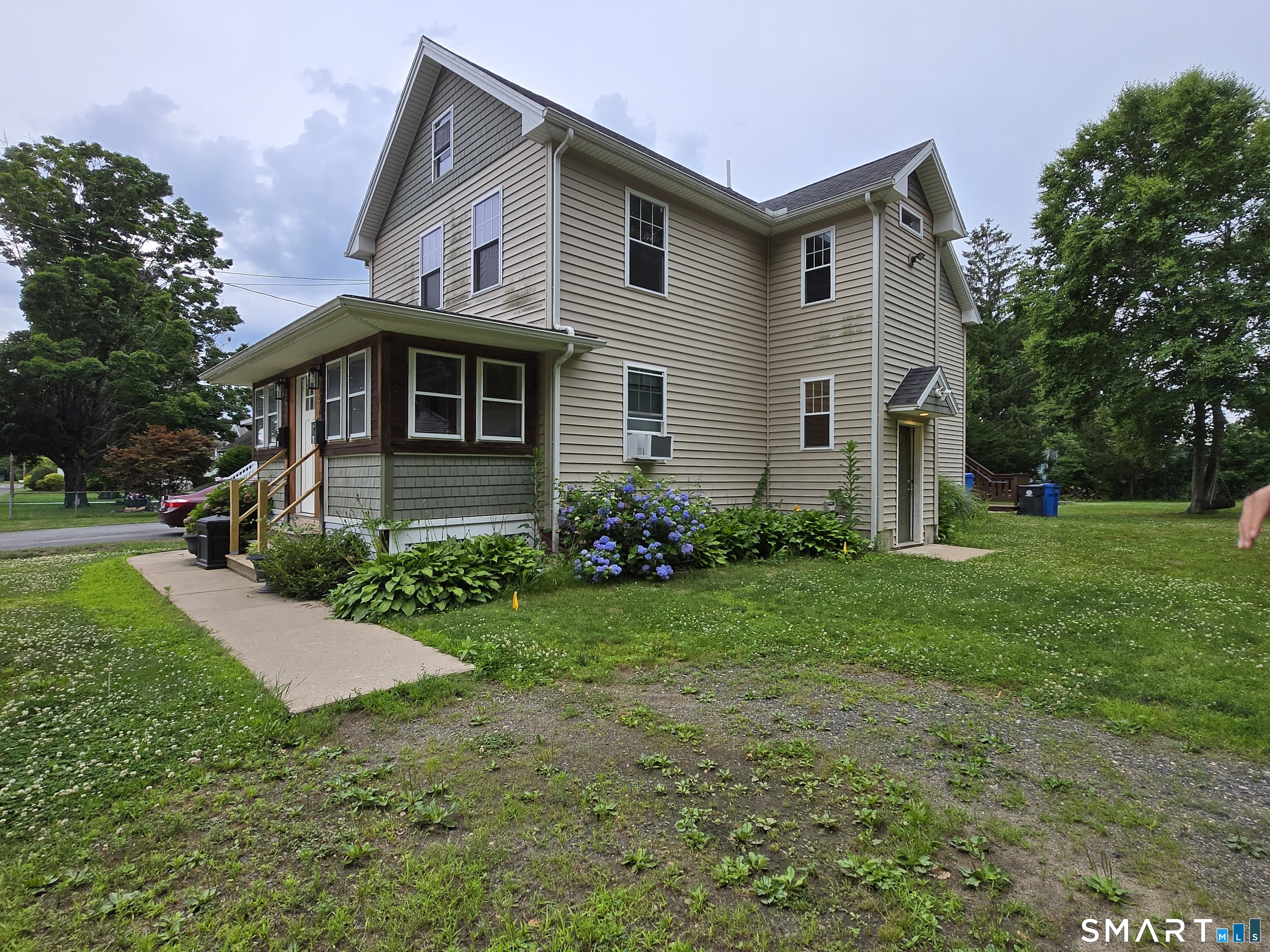 47 Mckinley Avenue Bristol CT 06010