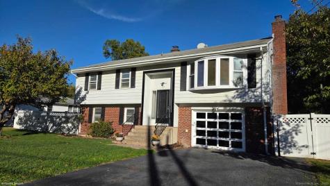 127 Ursini Drive Hamden CT 06514