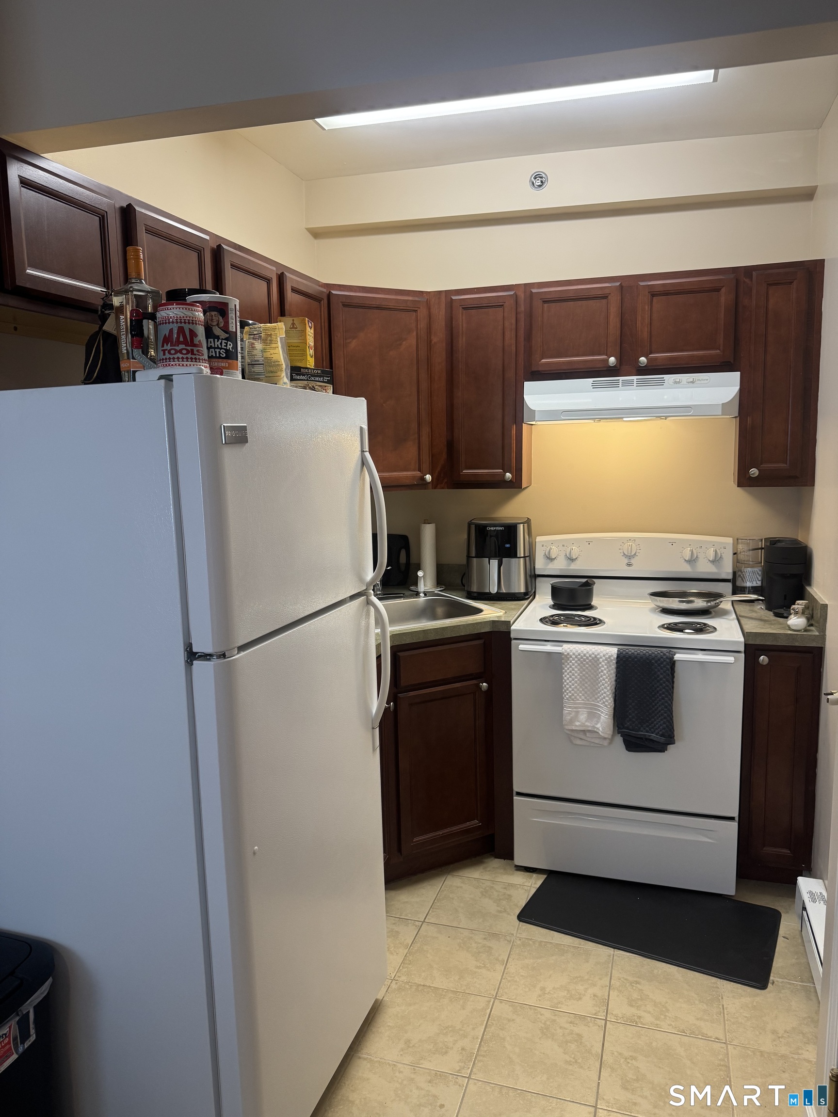 422 Main Street East Haven CT 06512