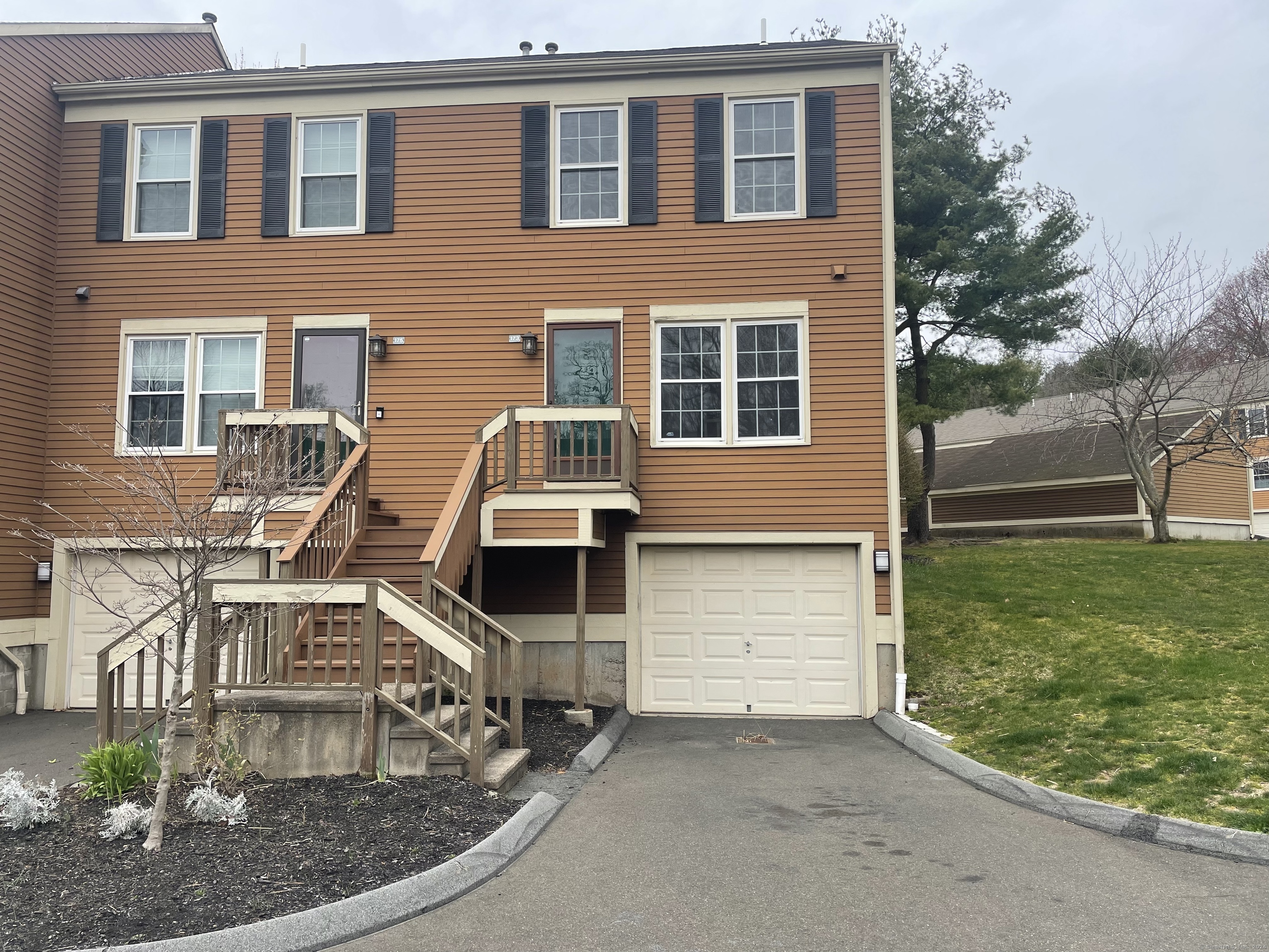 173 Foxbridge Village Branford CT 06405