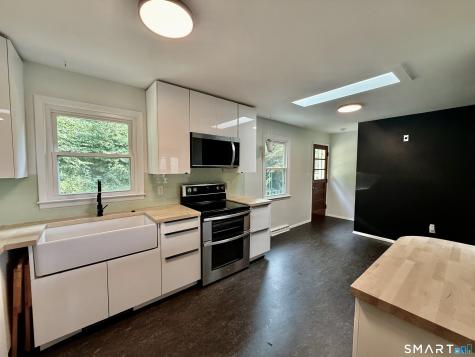 220 Foxon Hill Road New Haven CT 06513