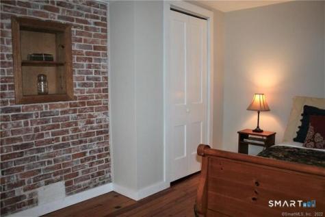 Tolland CT 06084