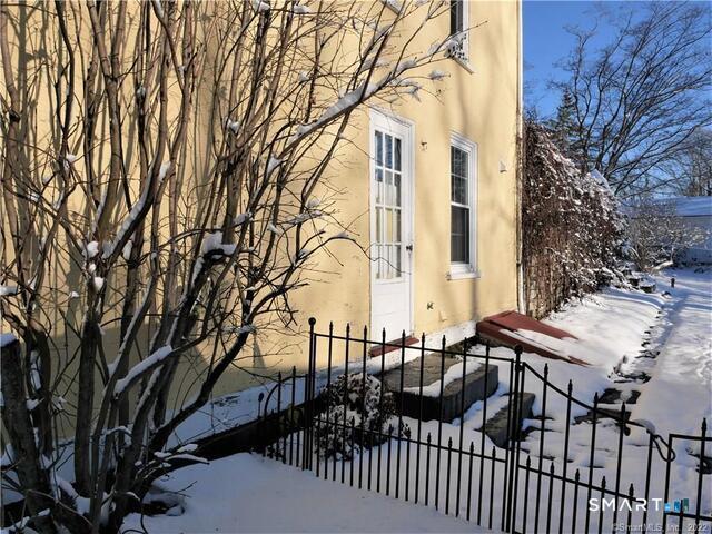 Tolland CT 06084