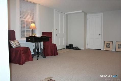 Tolland CT 06084