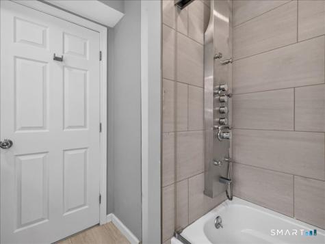 41 Island View Avenue Groton CT 06355