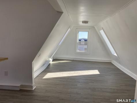 26 Prospect Street New London CT 06320
