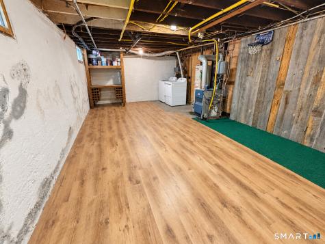 30 Essex Street Manchester CT 06040
