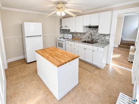 30 Essex Street Manchester CT 06040